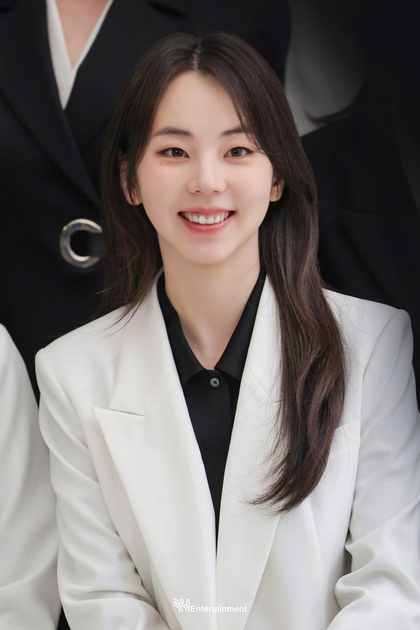 안소희 포스터 촬영 BHIND13