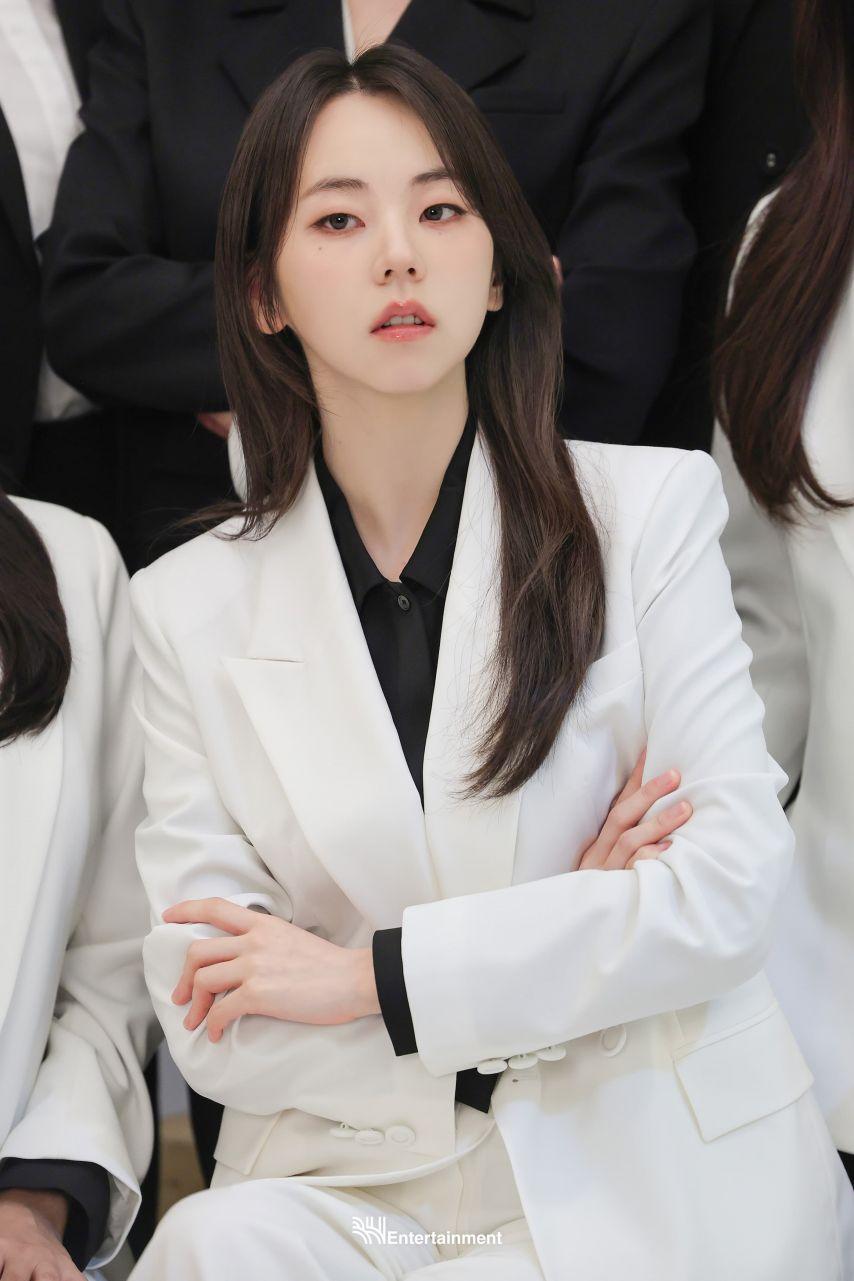 안소희 포스터 촬영 BHIND16