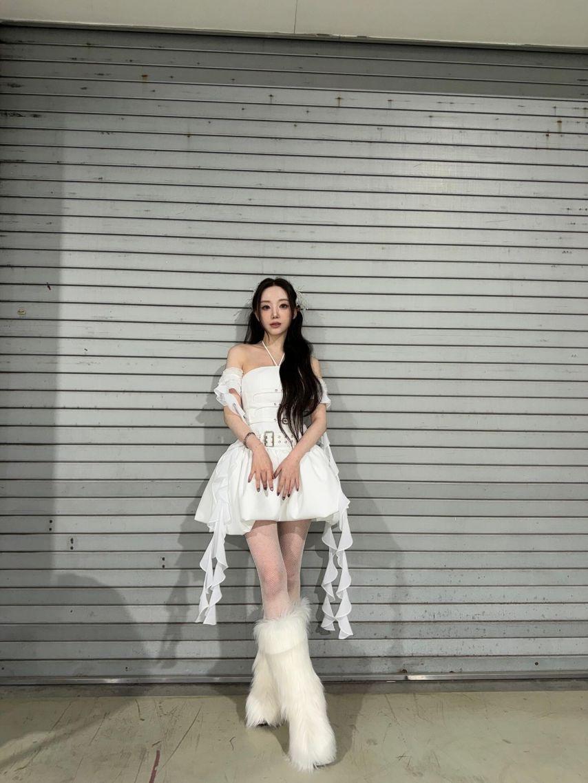 서지수 정예인 이미주 류수정 케이김지연 유지애 이수정 러블리즈 KBS가요대축제15