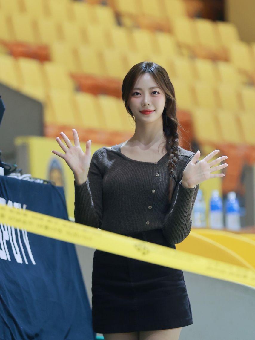 장서현 아나운서3