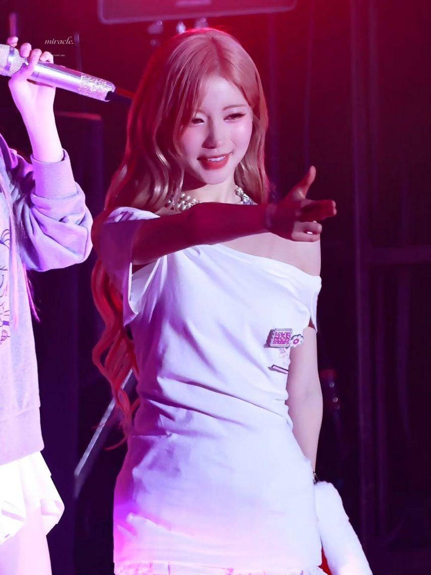 BABYMONSTER (베이비몬스터) 아사10