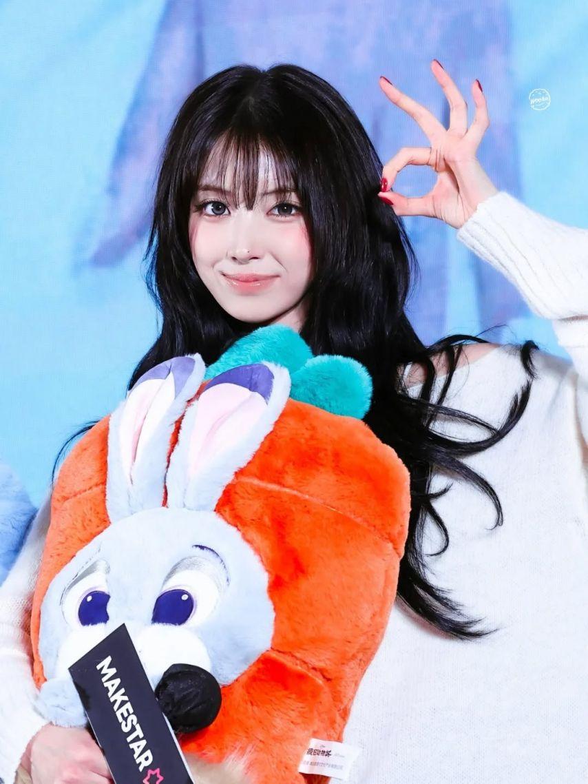 NMIXX (엔믹스) 지우0