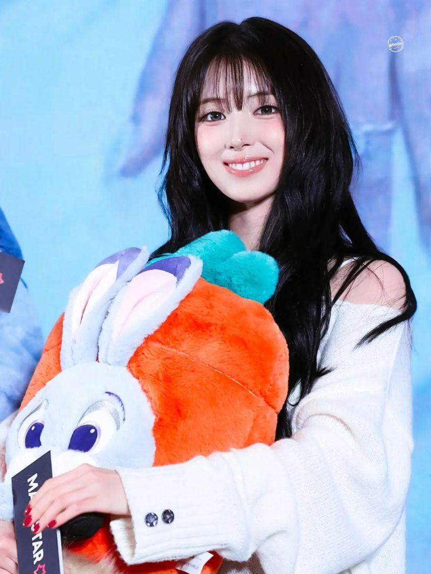 NMIXX (엔믹스) 지우1