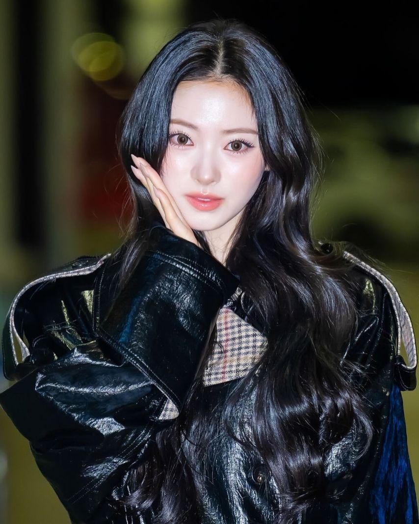 MEOVV (미야오) 안나0