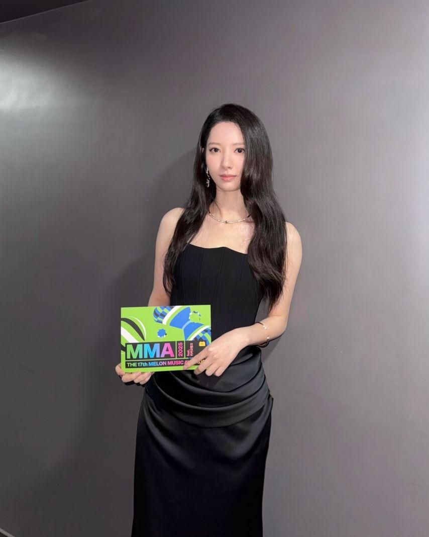 김지연보나 우주소녀 MMA2025/ 여름/ 수빈/ 설아0