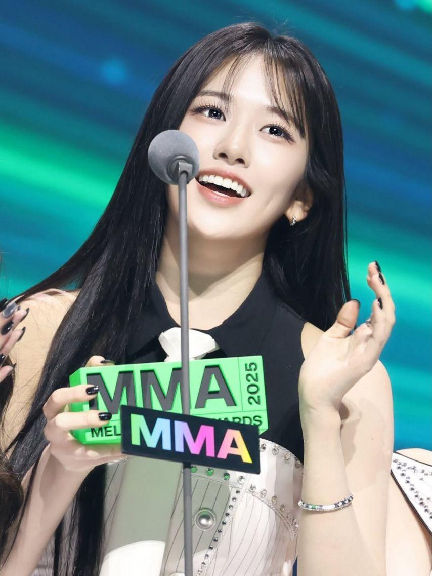 IVE (아이브) 안유진14