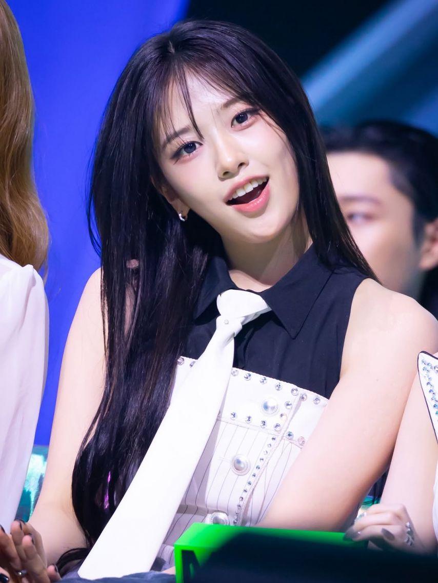 IVE (아이브) 안유진17