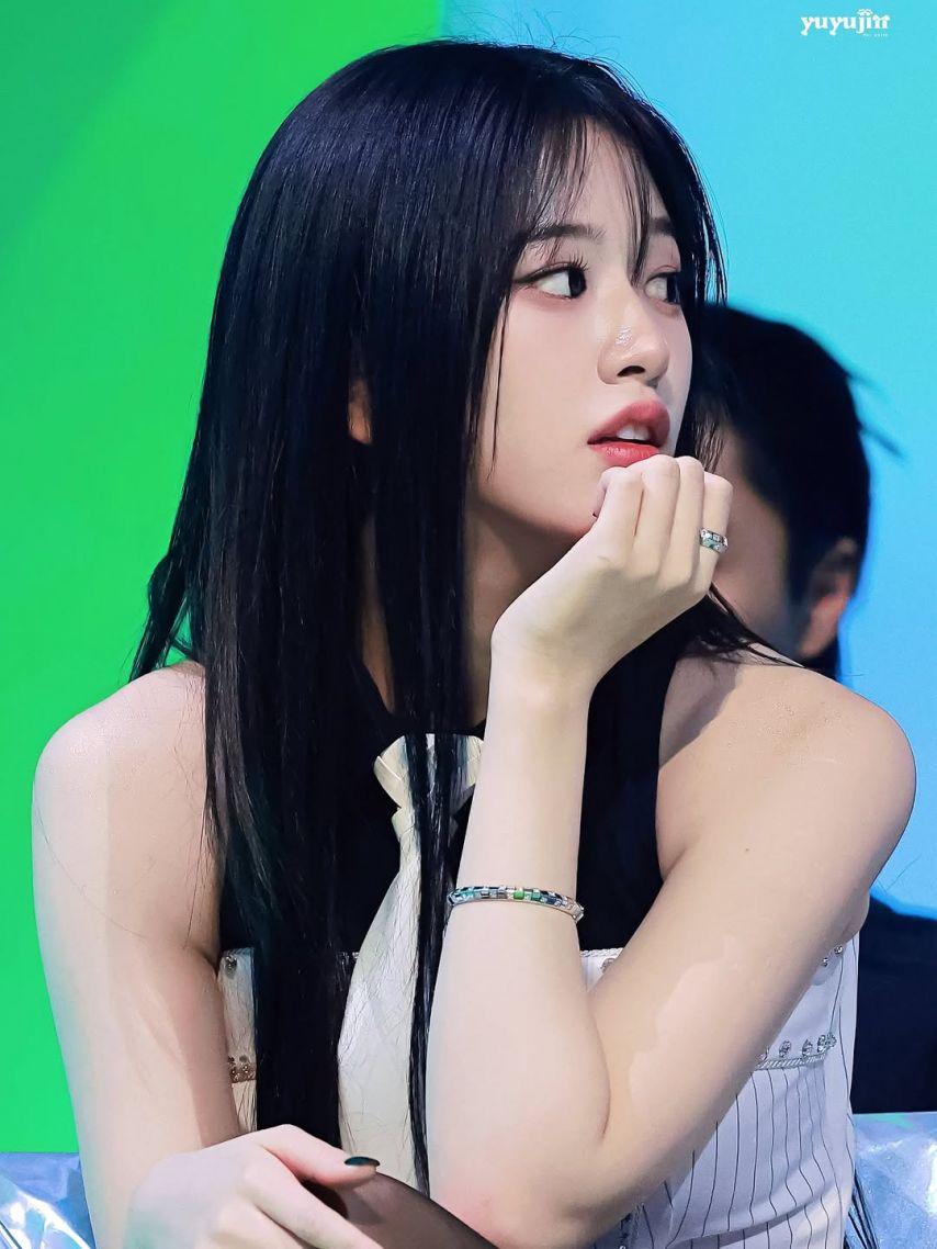 IVE (아이브) 안유진9