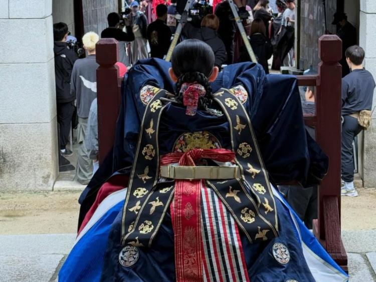 김세정 강태오 이신영 홍수주 등 이강에는달이흐른다/ 김세정/ 홍수주14