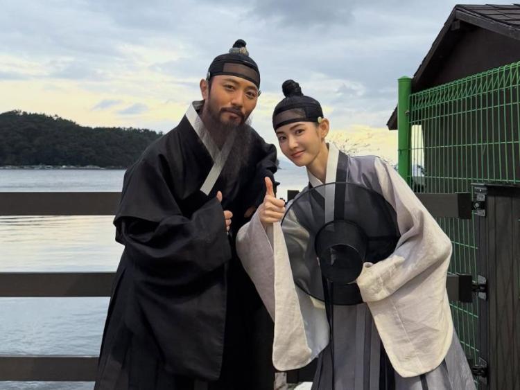 김세정 강태오 이신영 홍수주 등 이강에는달이흐른다/ 김세정/ 홍수주9