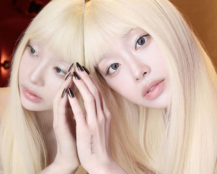 츄 CHUU The First Album [XO, My Cyberlove]4