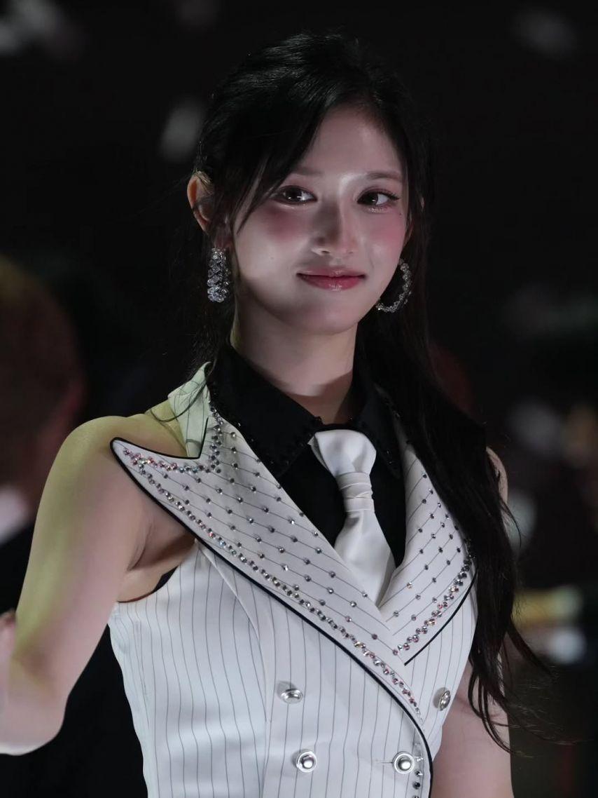 IVE (아이브) 이서10