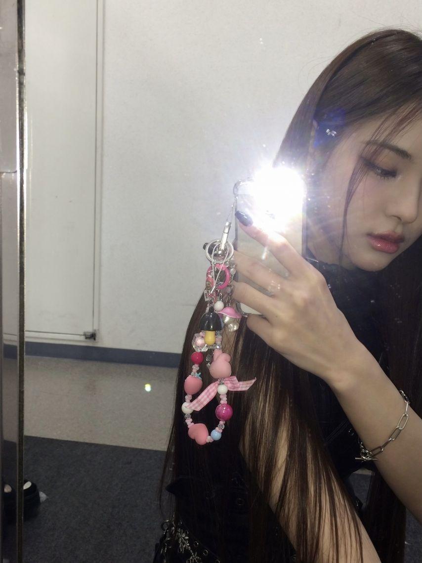 이즈나 마이, 유사랑, 정세비3