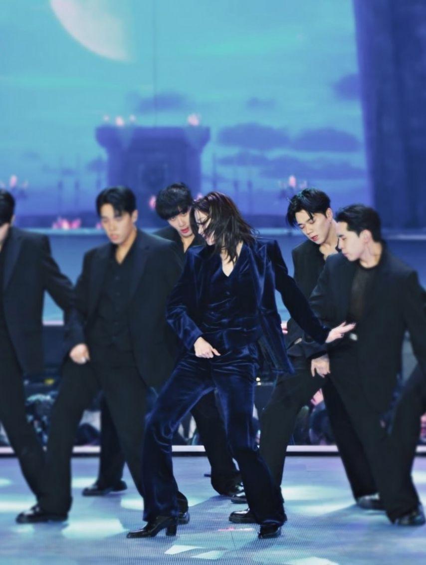 LE SSERAFIM (르세라핌) 카즈하9