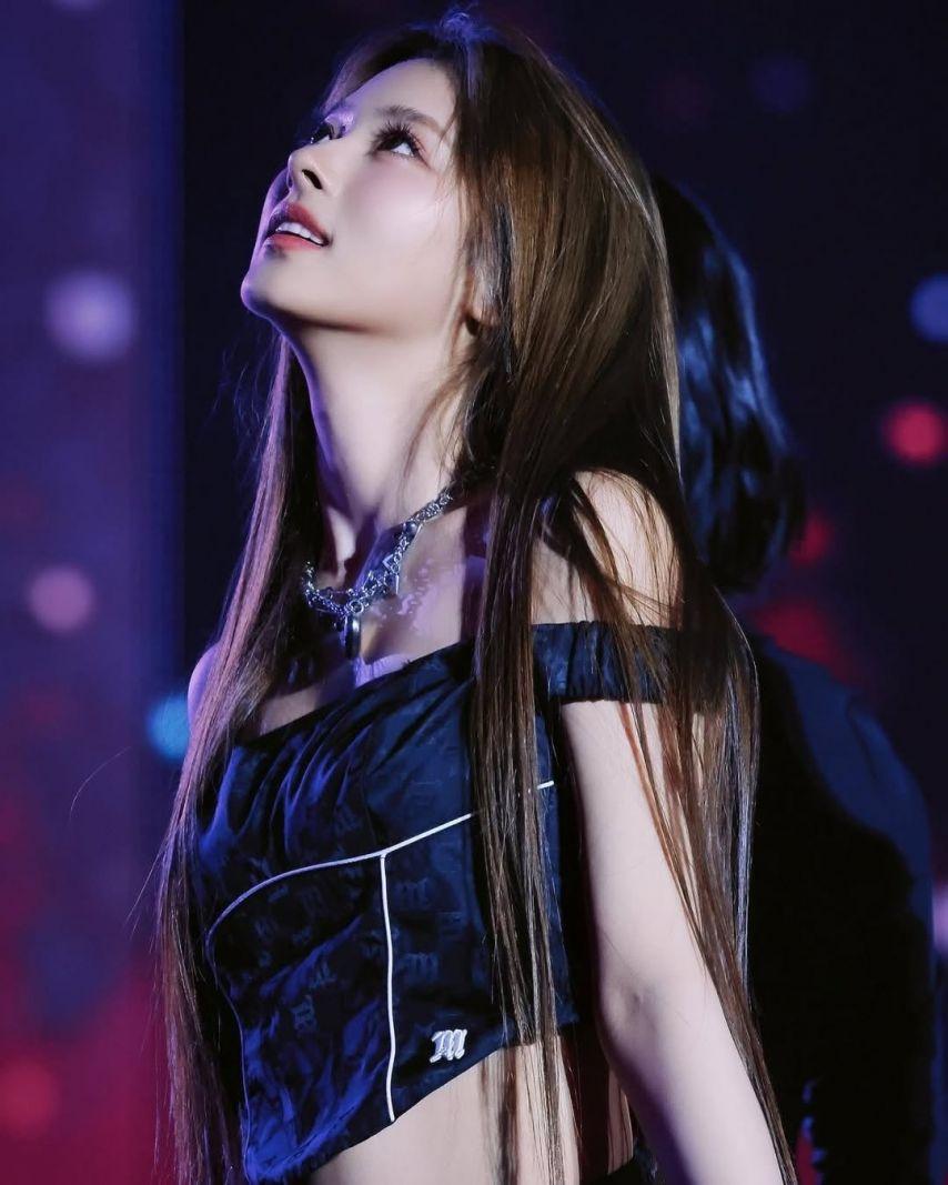 MEOVV (미야오) 안나2