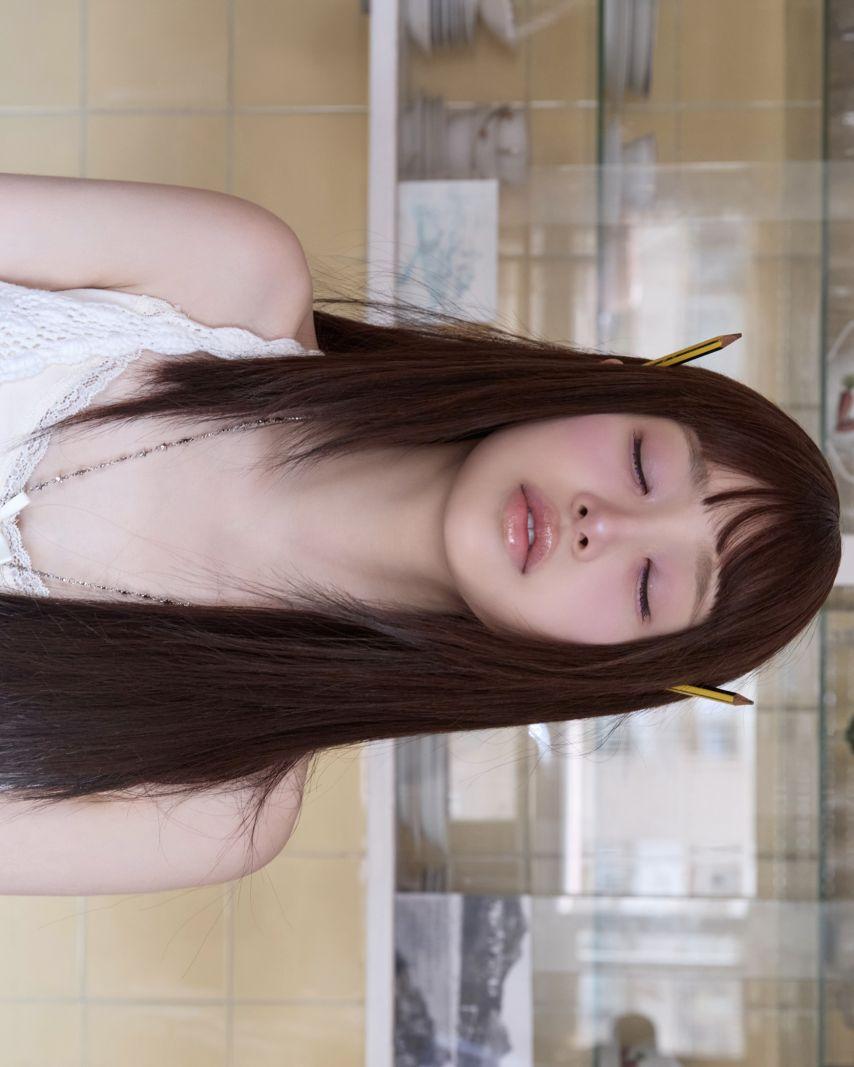 츄 CHUU The First Album [XO, My Cyberlove]1