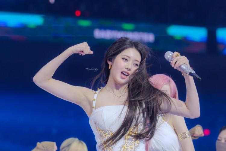 베이비몬스터 로라2