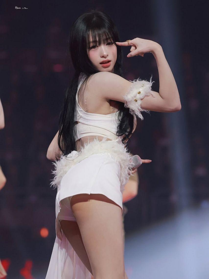 BABYMONSTER (베이비몬스터) 아현0