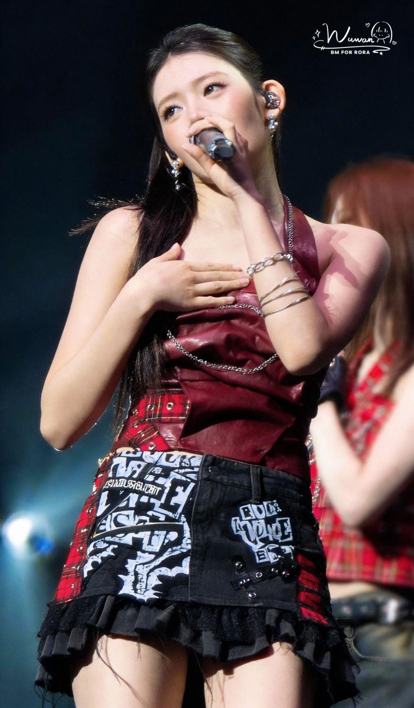 베이비몬스터 로라9