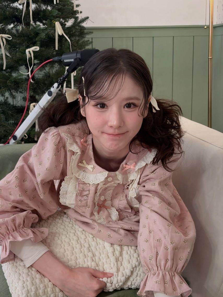 희진 ARTMS아르테미스 인별9