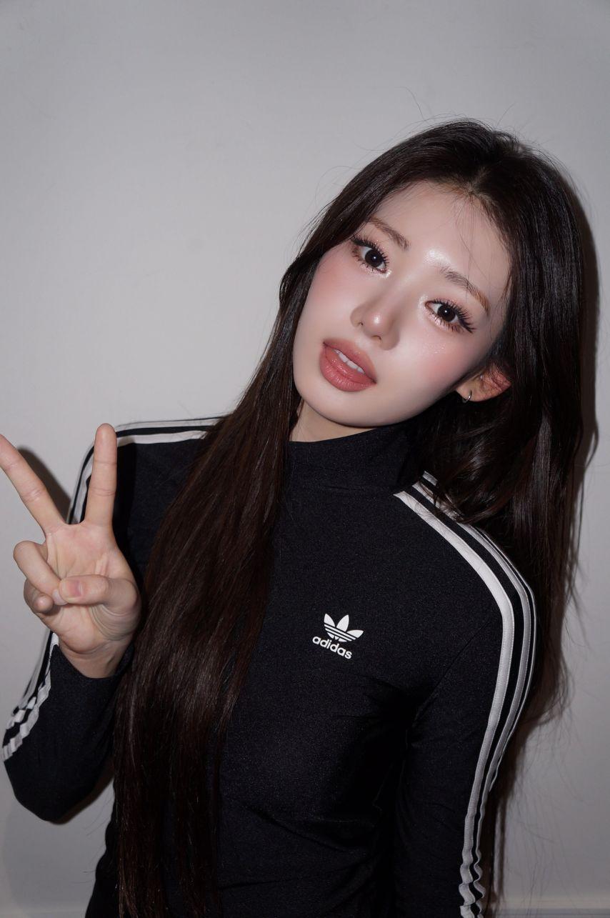 베이비몬스터 로라4