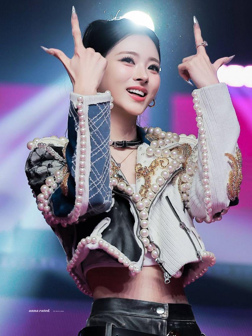 MEOVV (미야오) 안나0