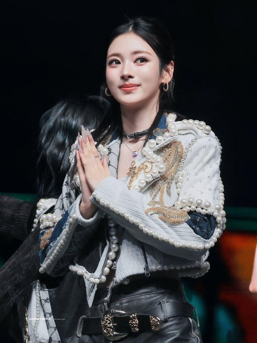 MEOVV (미야오) 안나16