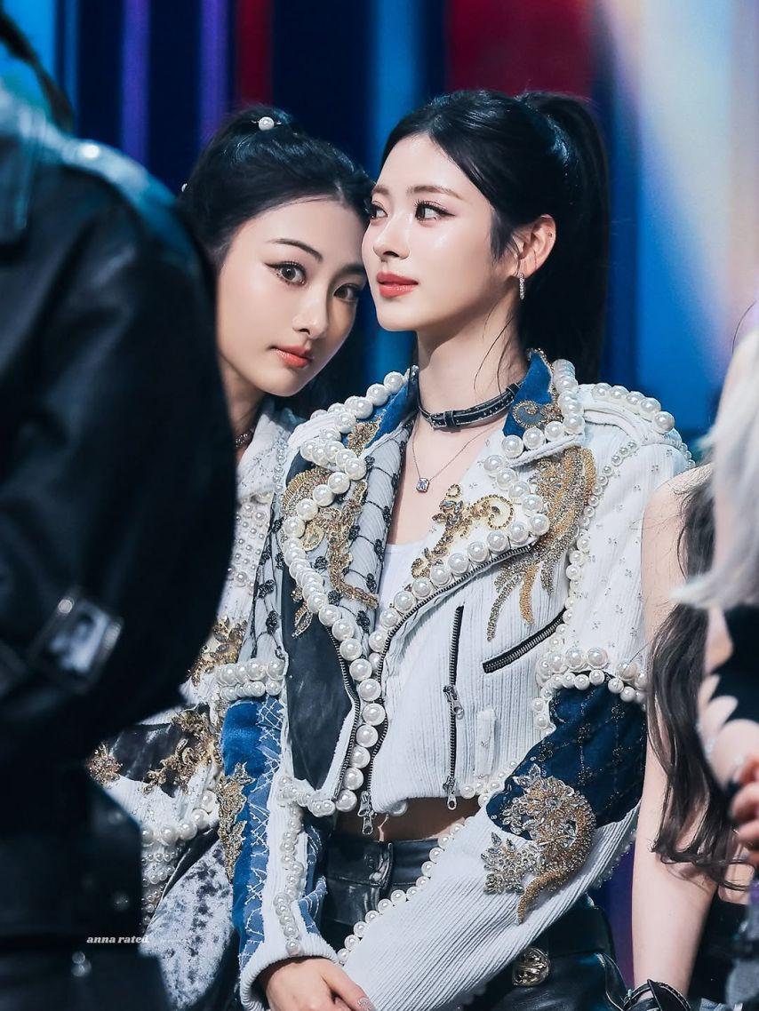 MEOVV (미야오) 안나19