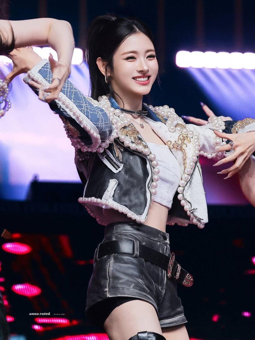 MEOVV (미야오) 안나11