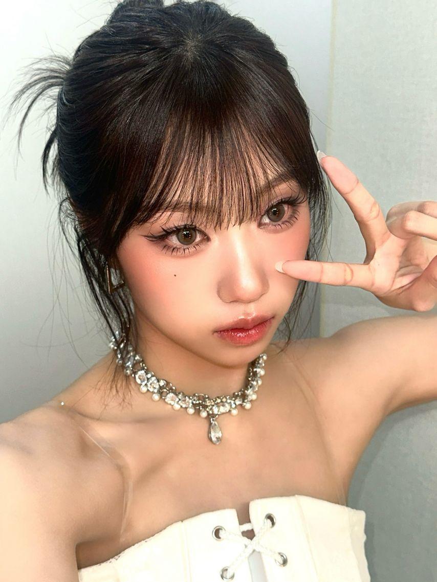 이즈나 방지민, 유사랑, 최정은0