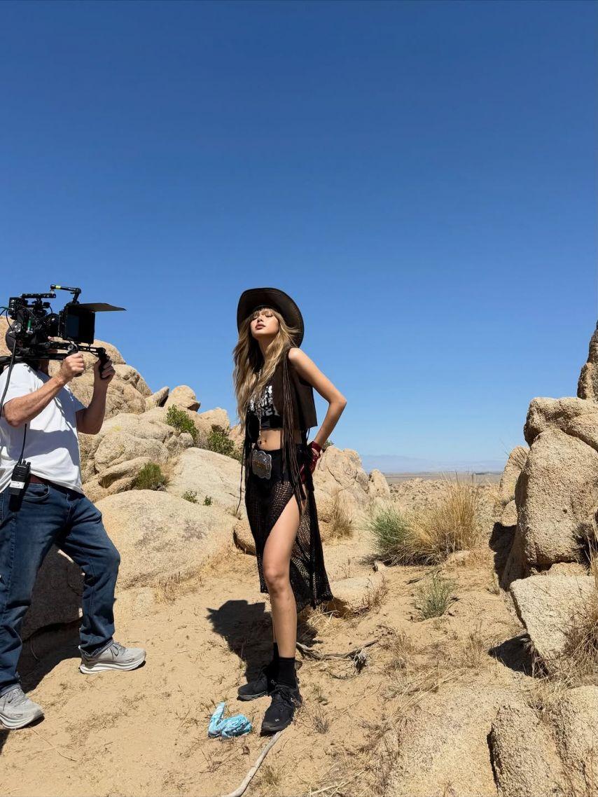 BLACKPINK (블랙핑크) 리사14