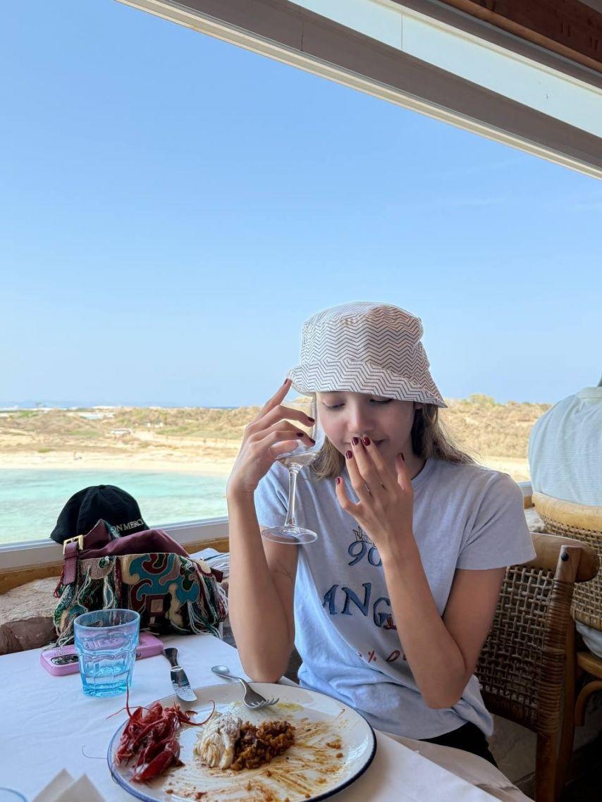 BLACKPINK (블랙핑크) 리사3