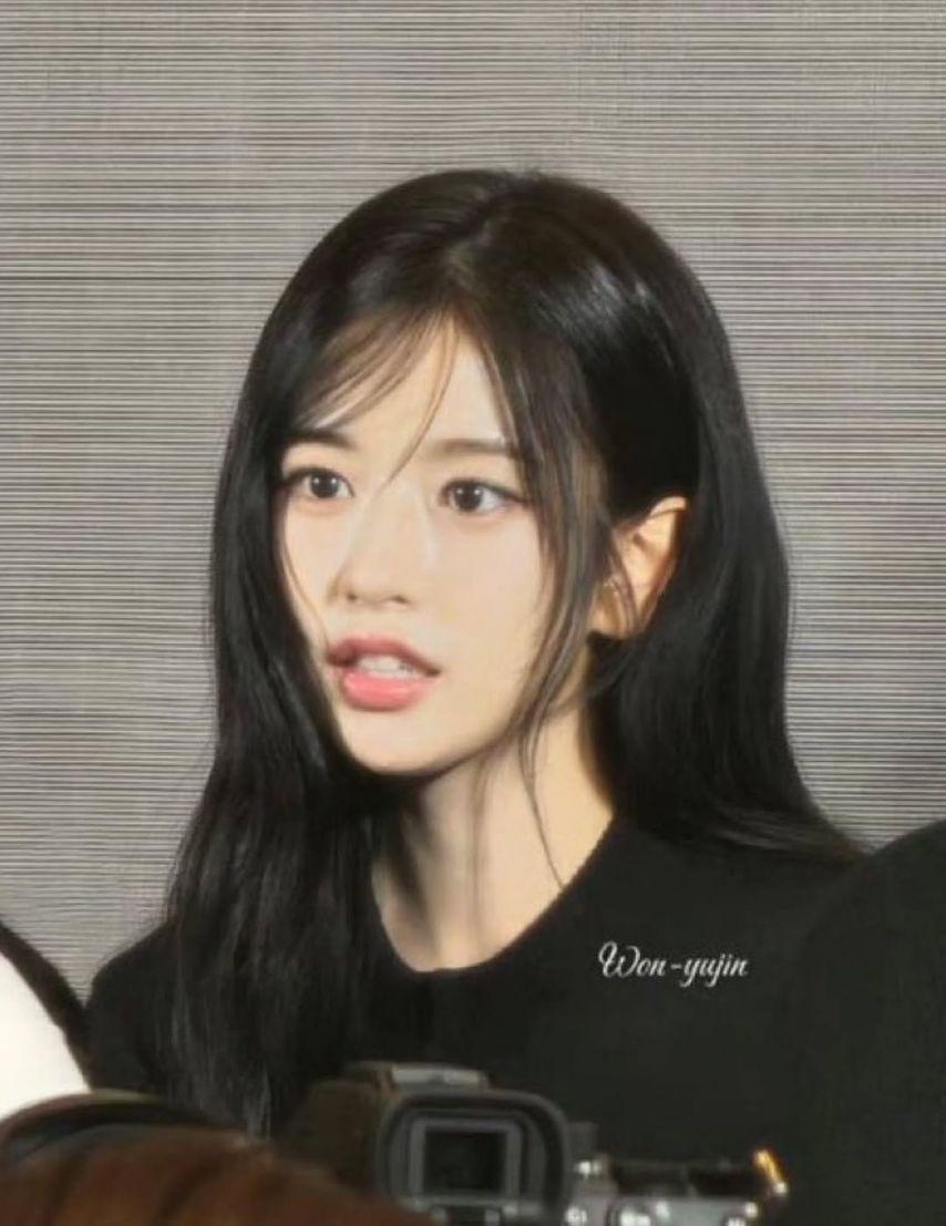 IVE (아이브) 안유진24