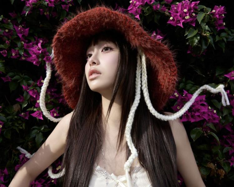 츄 CHUU The First Album [XO, My Cyberlove]2