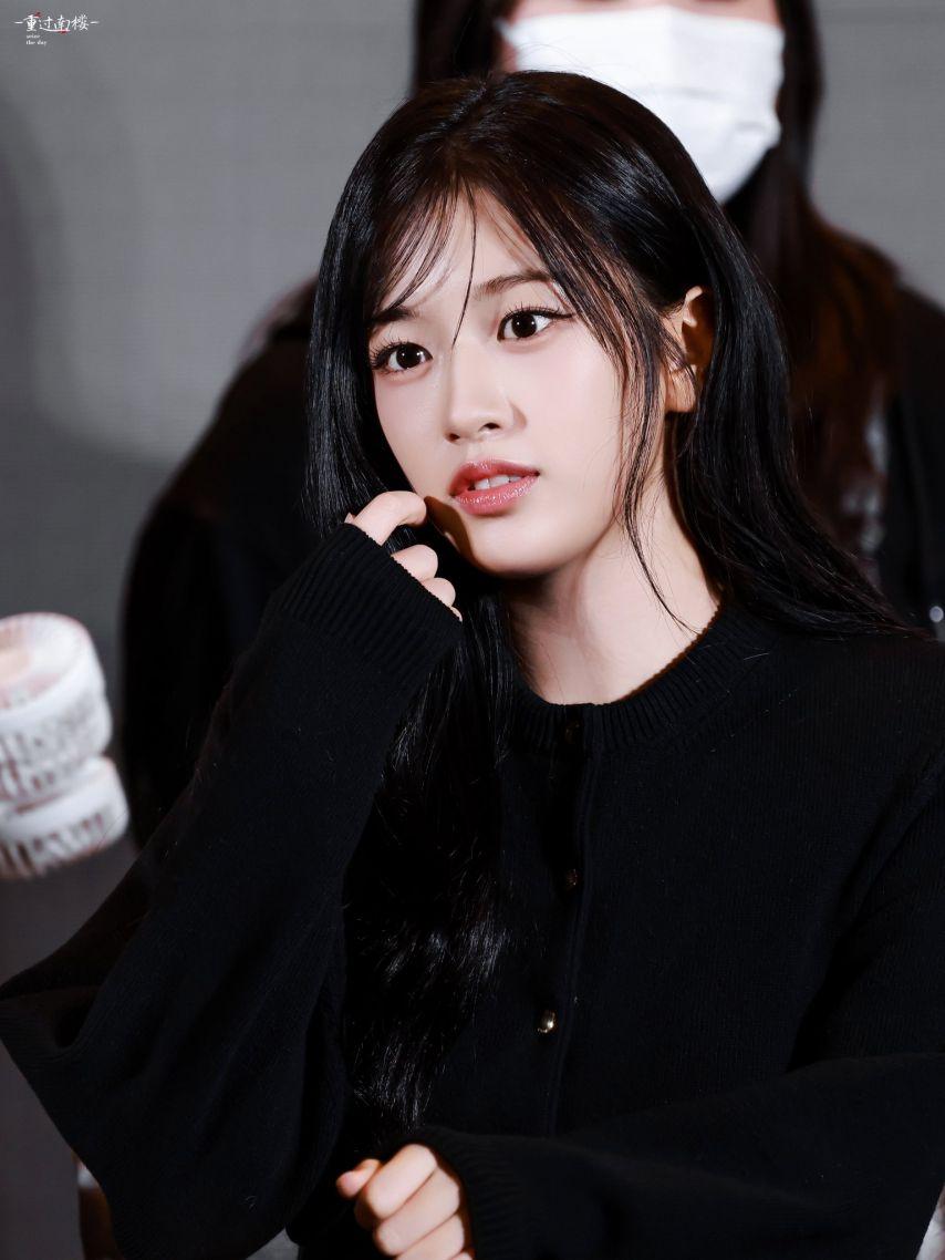 아이브 안유진1