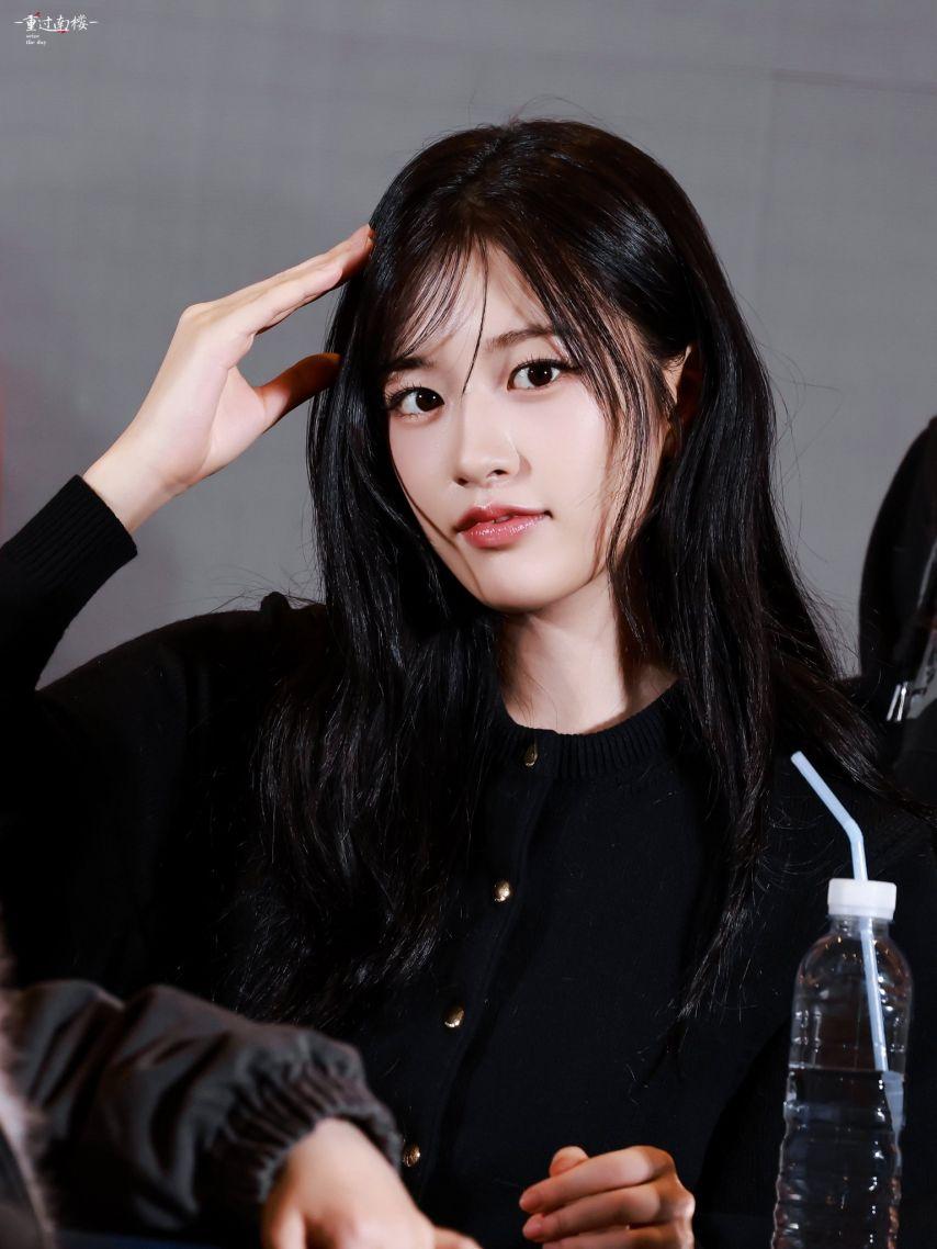 아이브 안유진2