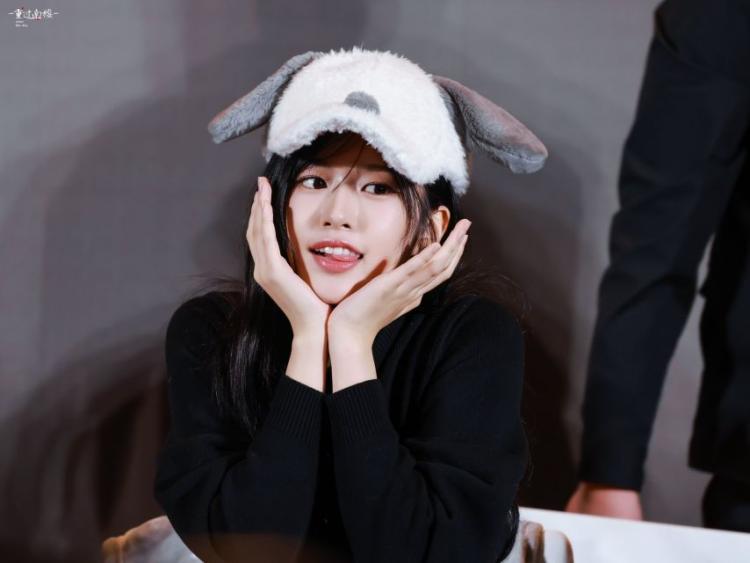 아이브 안유진7