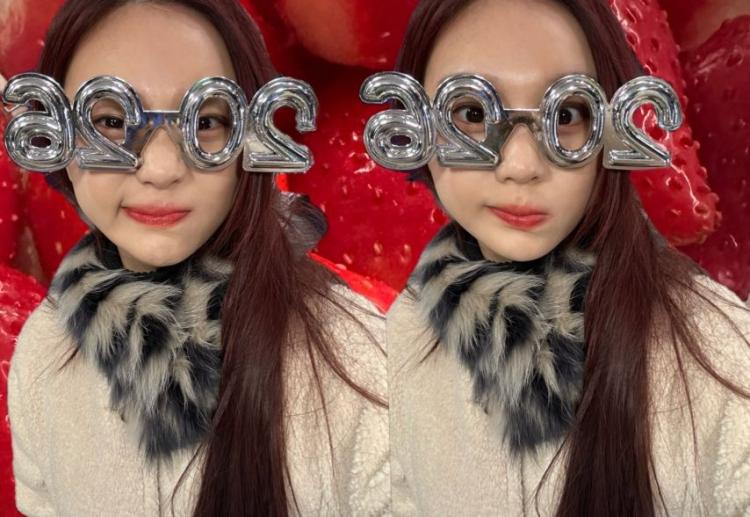 엄지 VIVIZ비비지0