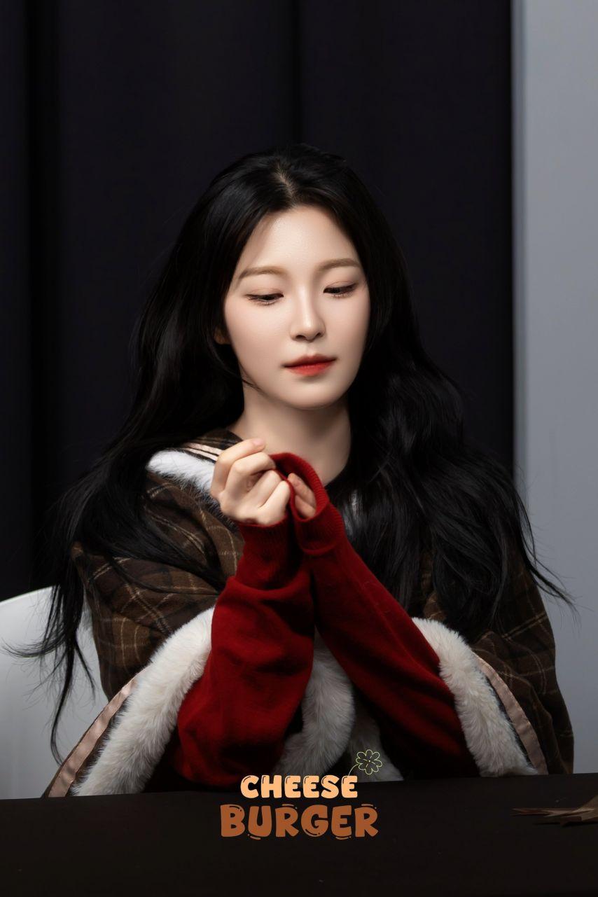 프로미스나인 백지헌1