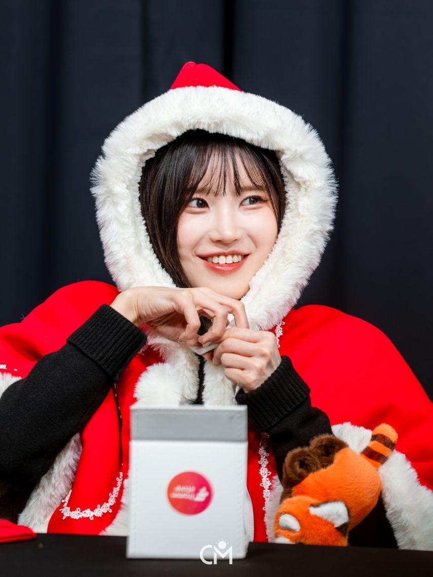 프로미스나인 송하영1