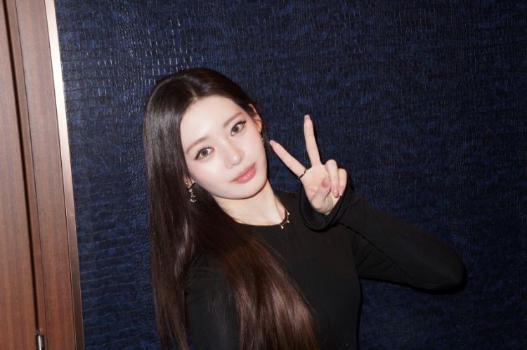 베이비몬스터 로라6