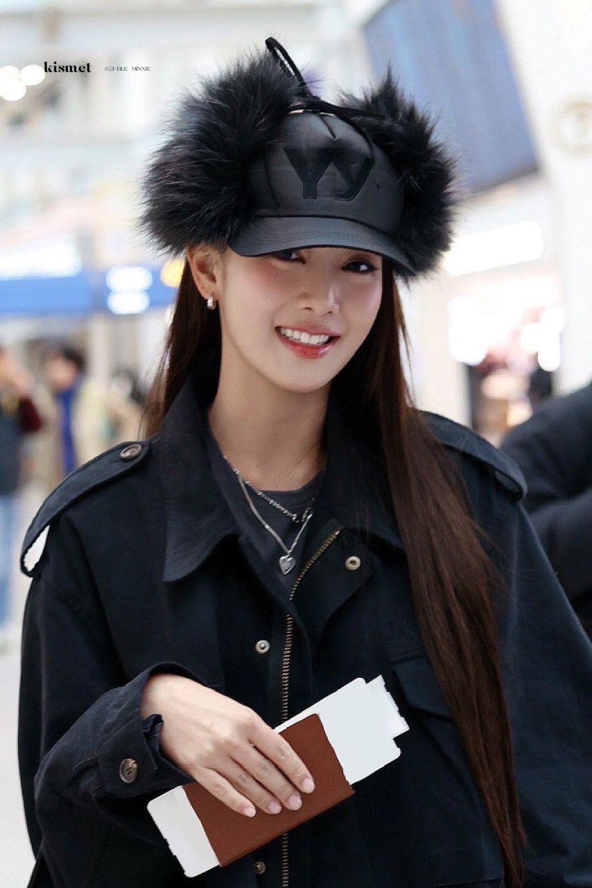 오늘 출국 아이들 민니2