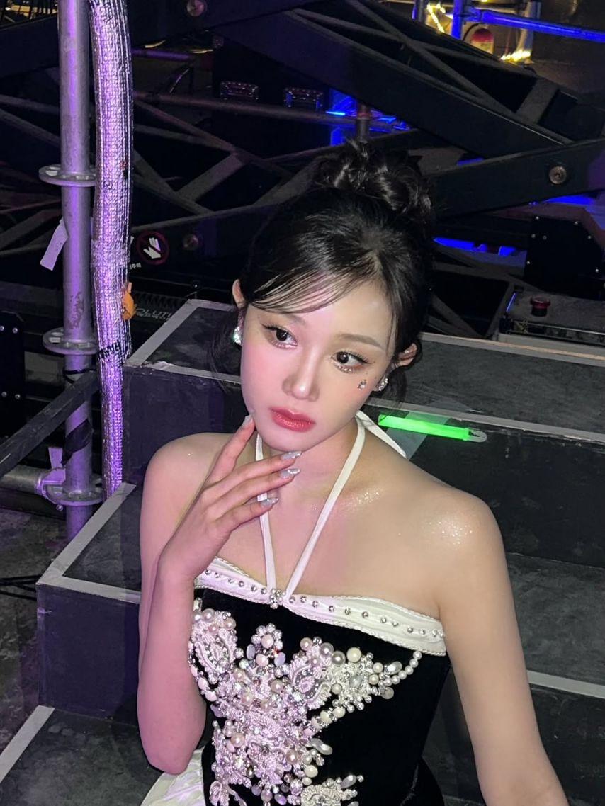 BABYMONSTER (베이비몬스터) 파리타1