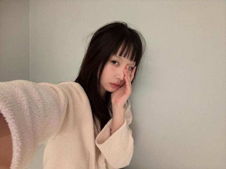 다영/ 설아 우주소녀 인별17