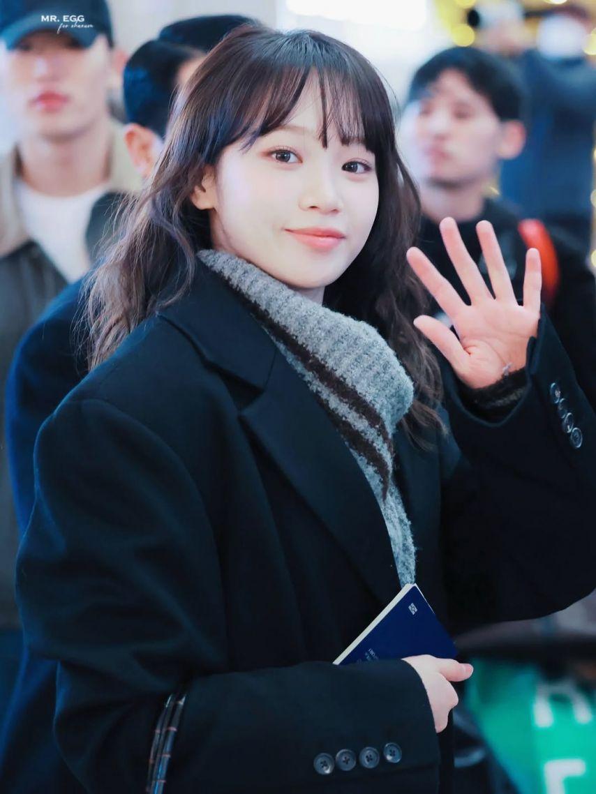 LE SSERAFIM (르세라핌) 김채원15