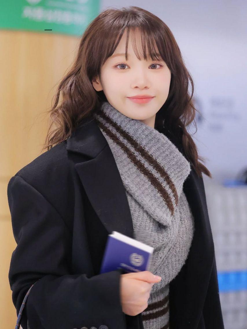 LE SSERAFIM (르세라핌) 김채원1