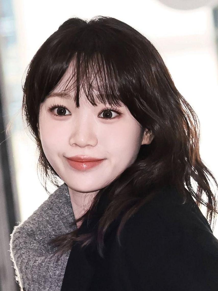 LE SSERAFIM (르세라핌) 김채원8