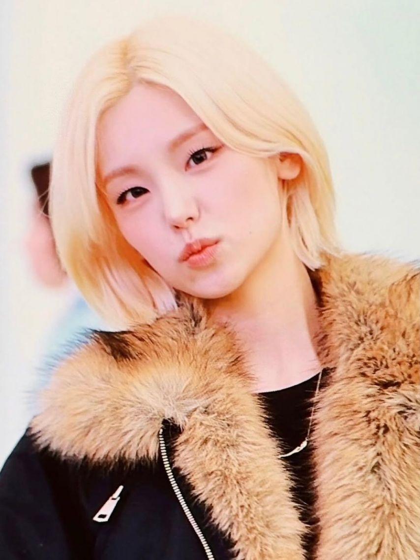 ITZY (있지) 예지15