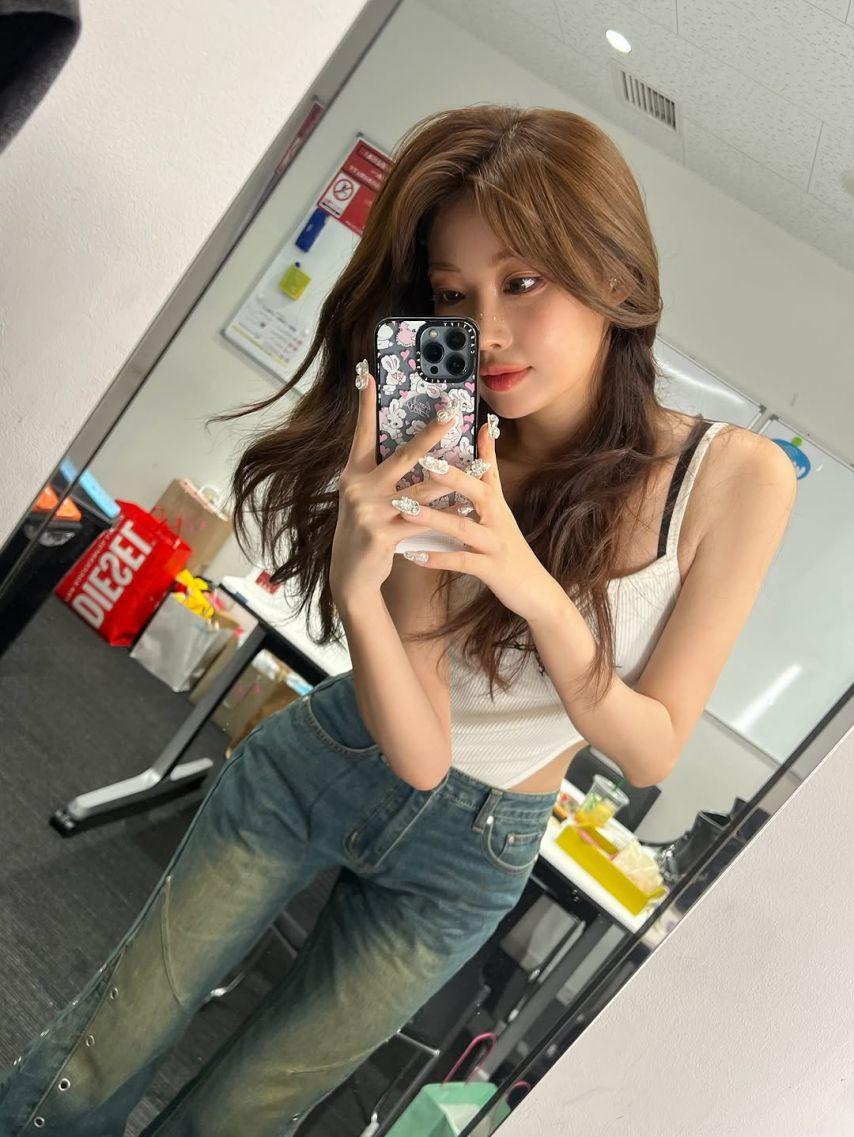 EVERGLOW (에버글로우) 시현8