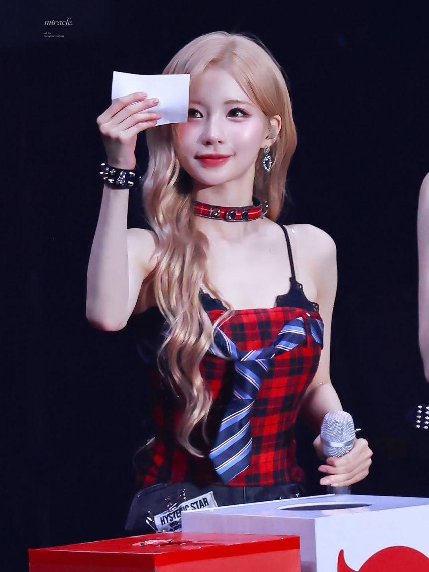 BABYMONSTER (베이비몬스터) 아사0